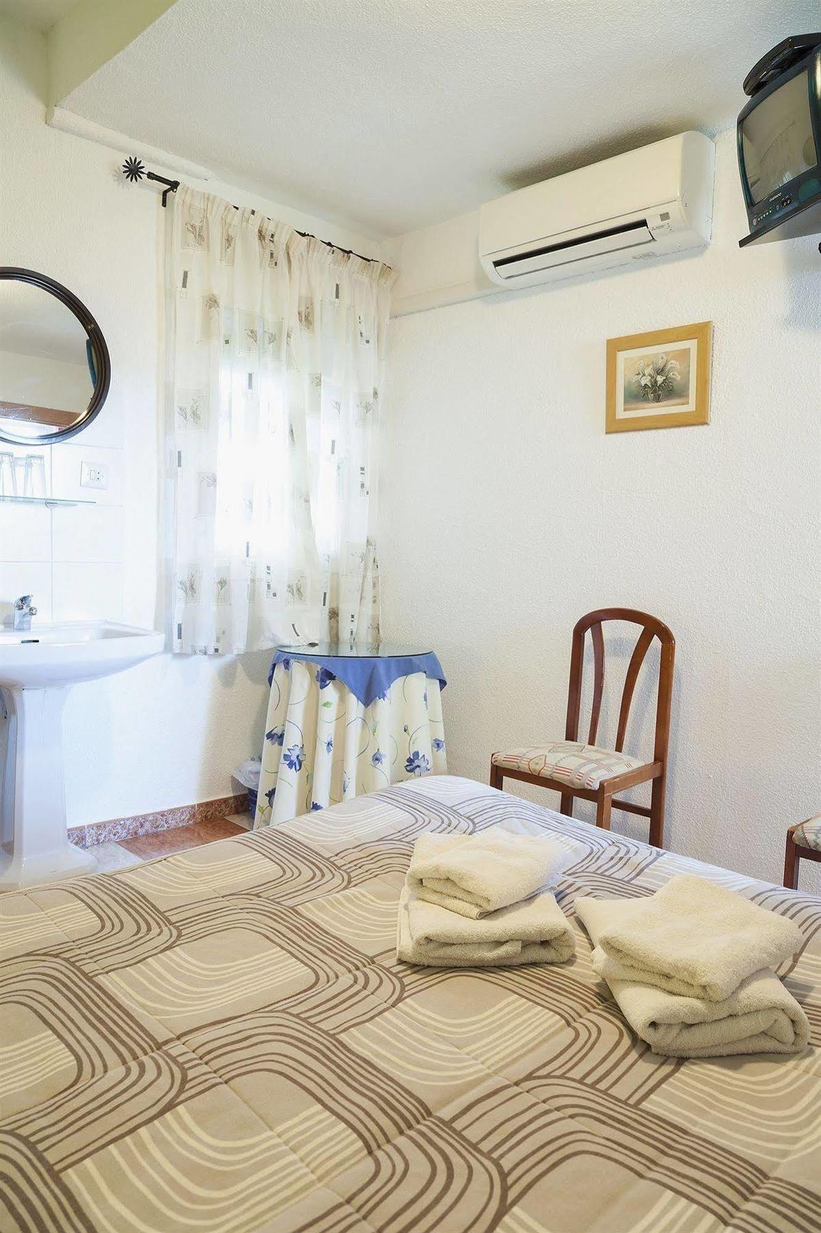 Hostal Londres Granada Eksteriør bilde